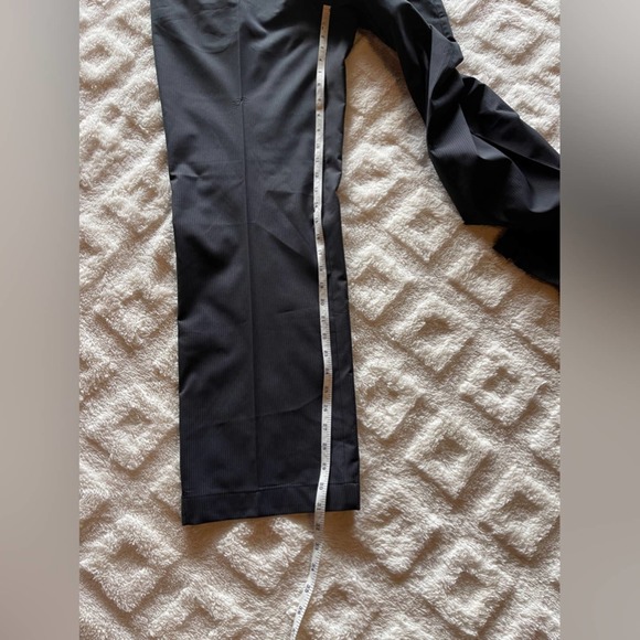 Nike black pinstripe flat front golf pants size 32x31 1/2 - Picture 7 of 13